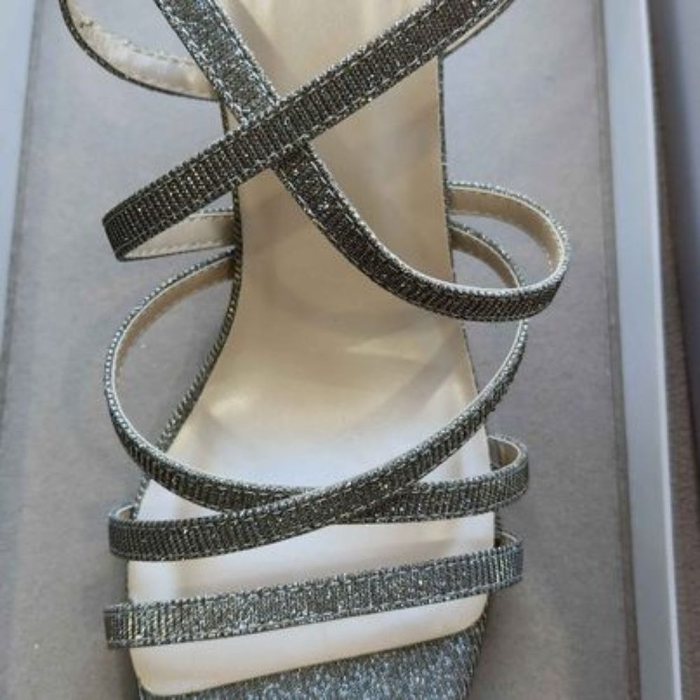 David's Bridal Strappy heels Sandals Size 11 Wedding Bride Nikole Silver